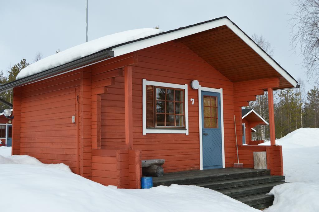 Peurasuvanto Moekit & Camping Exterior photo